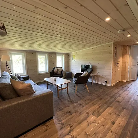 New Cozy By Trails And Nature Paths Holiday home *